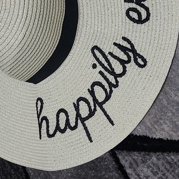 HAPPILY EVER AFTER...EMBROIDERY STRAW SUN 👒 HAT - Picture 5 of 14